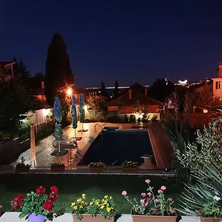 Villa Iva * ساني بيتش